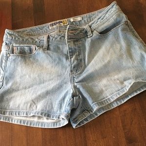 COPY - Old Navy low rise denim jean shorts 8